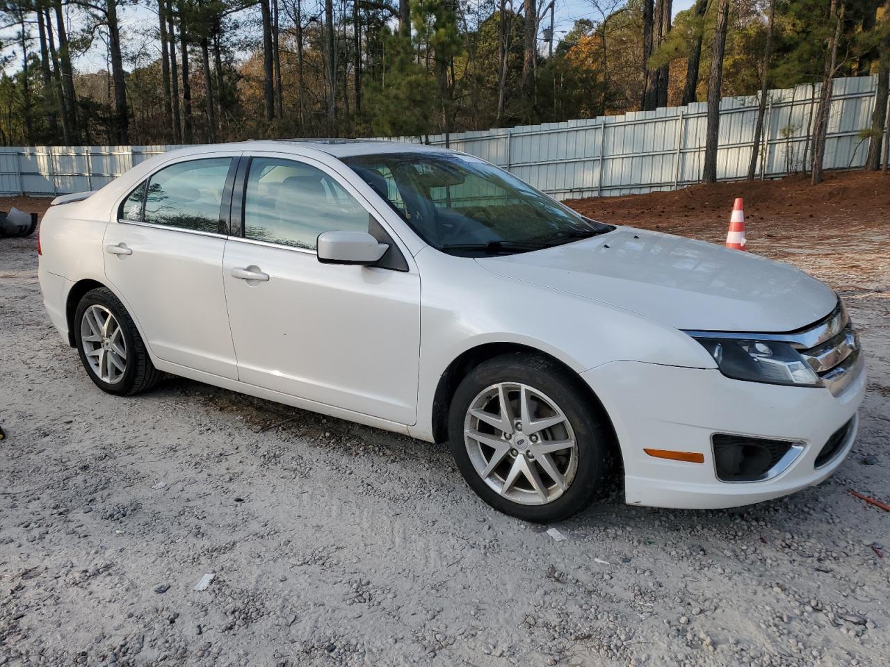 2012 Ford Fusion - Image 4