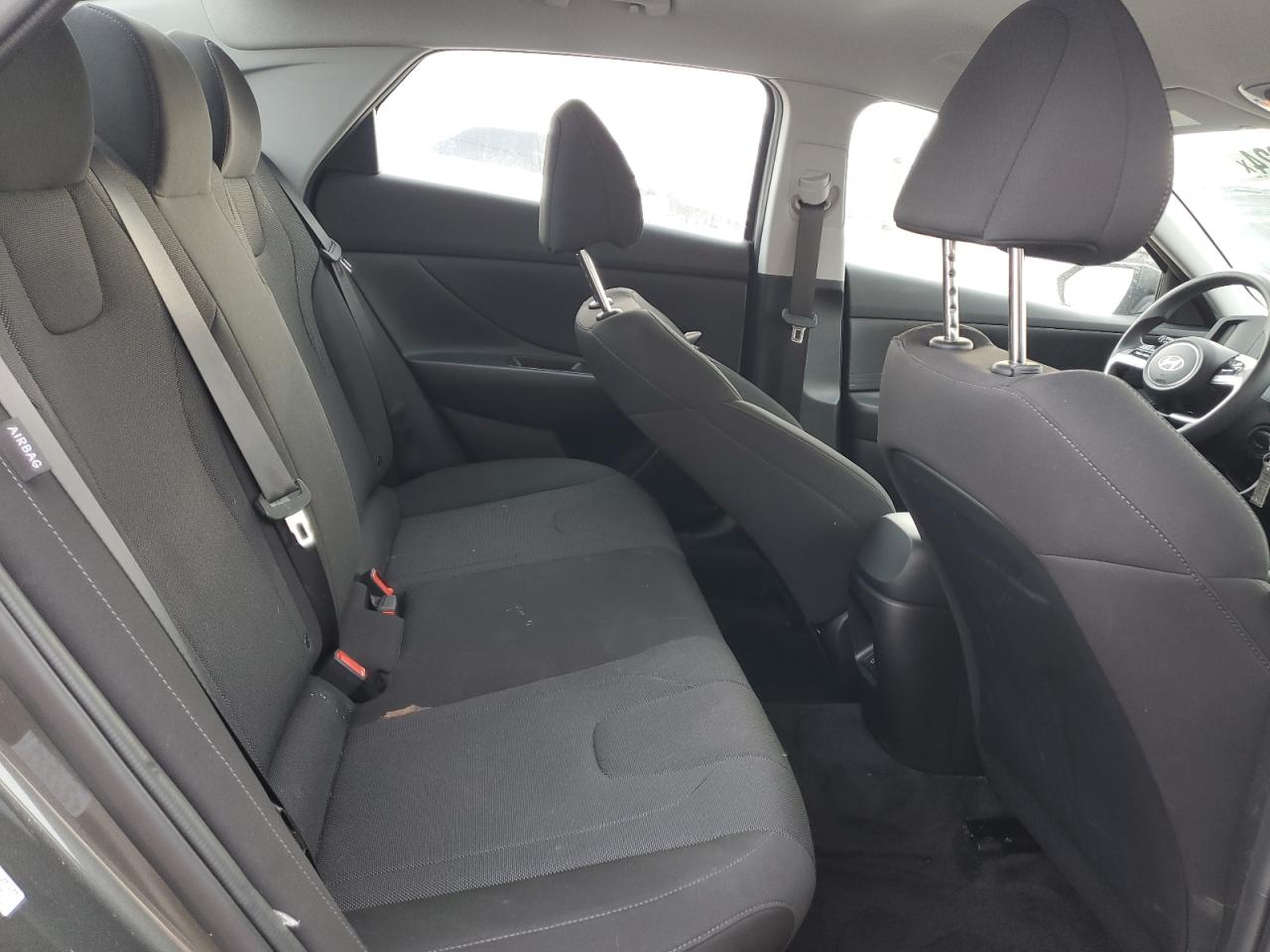 2024 Hyundai Elantra - Image 10