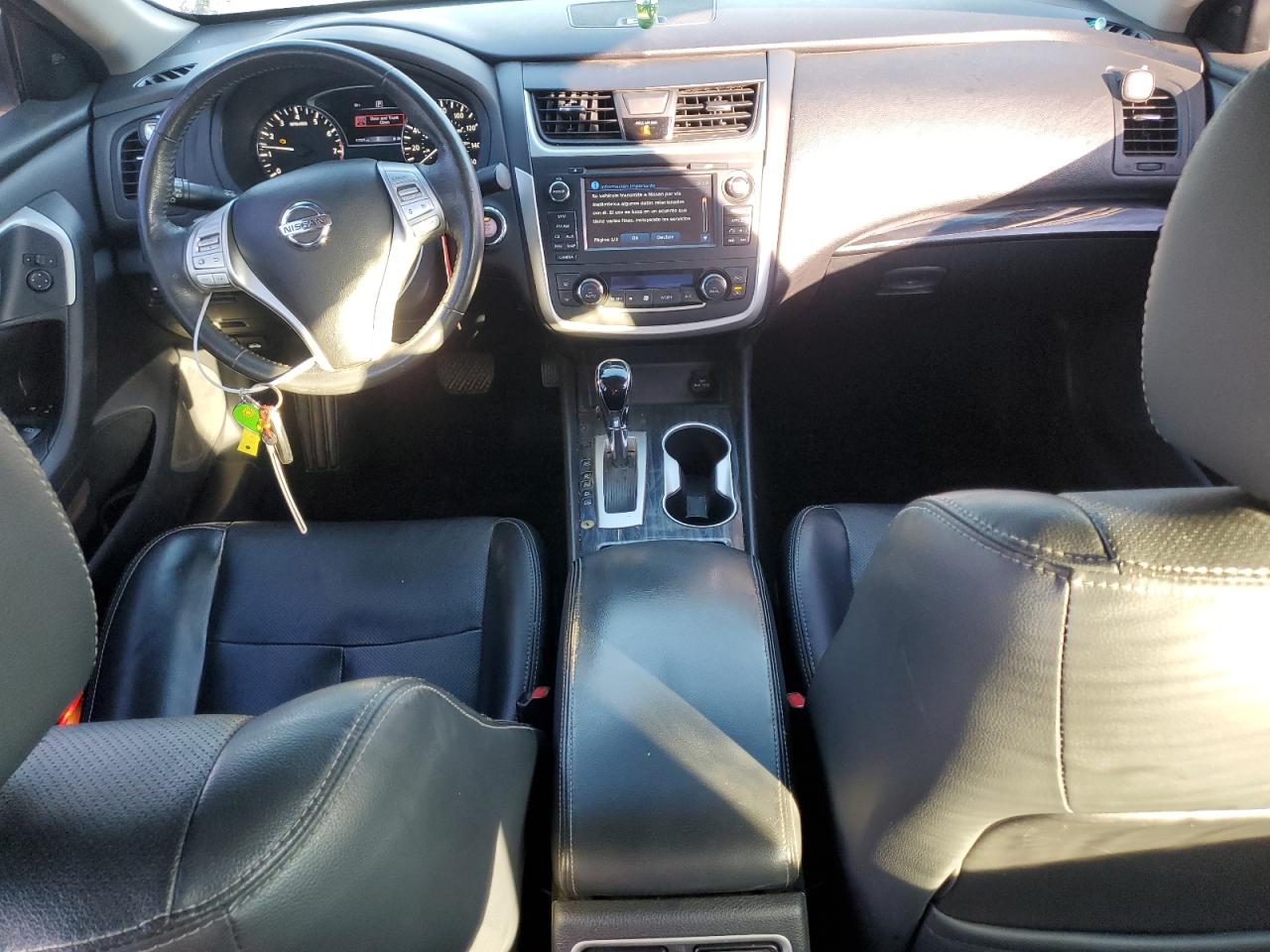 2017 Nissan Altima - Image 8