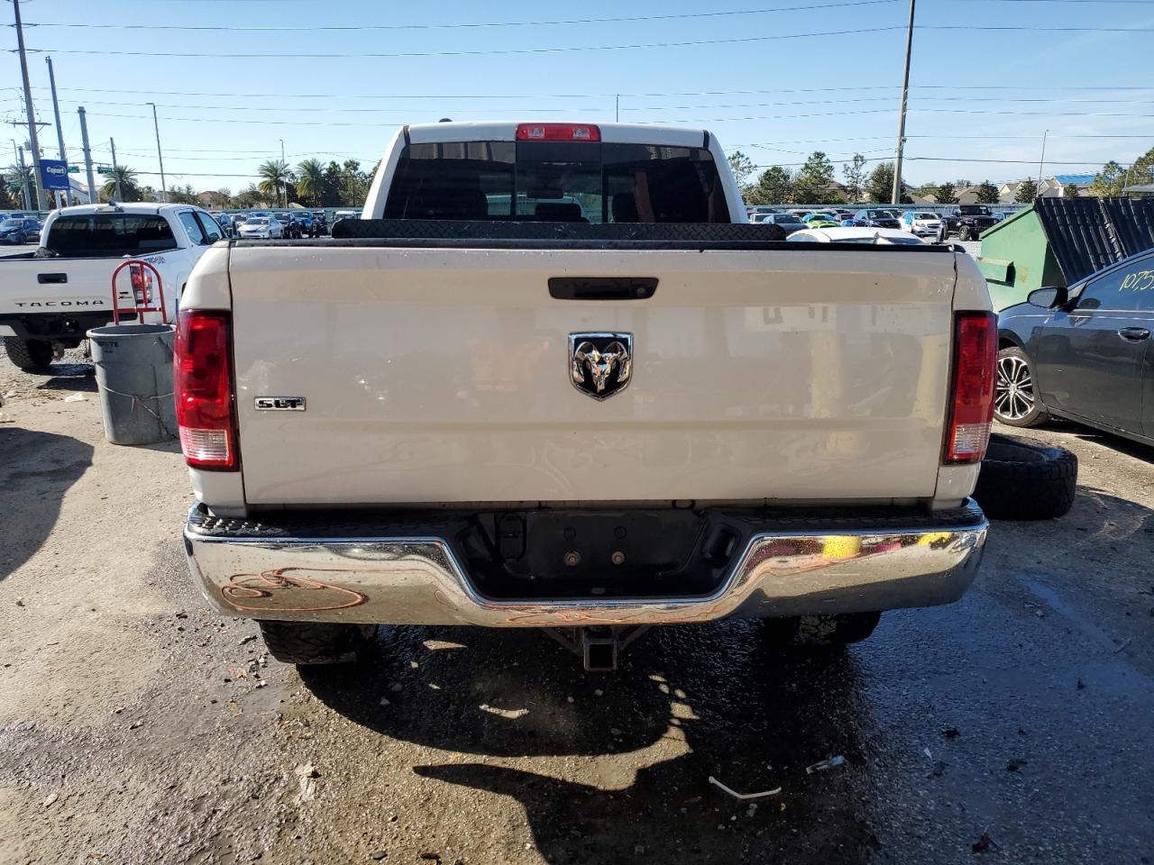 2017 RAM 1500 - Image 6