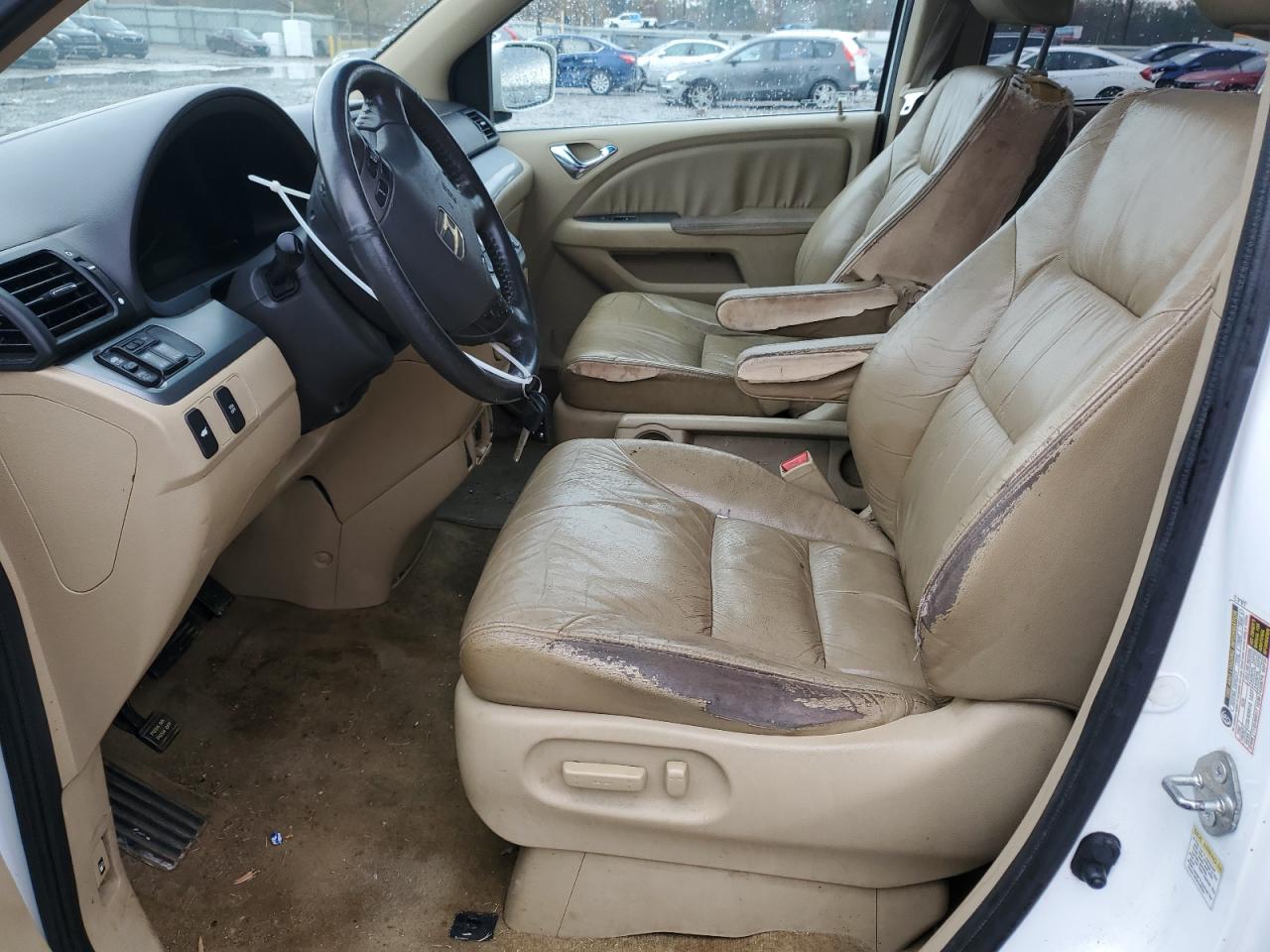 2010 Honda Odyssey - Image 7