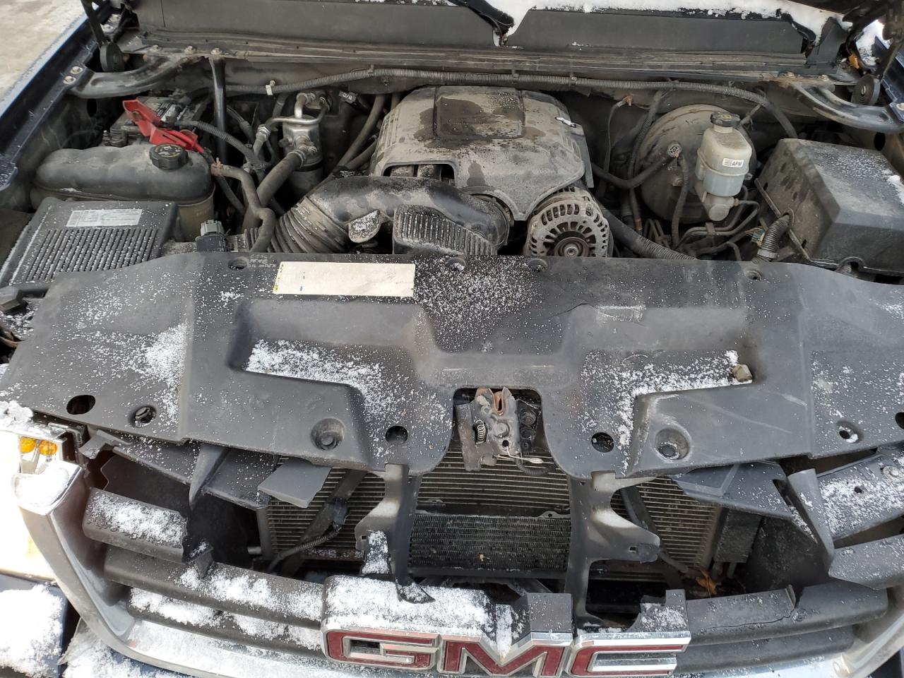 2010 GMC Sierra - Image 11