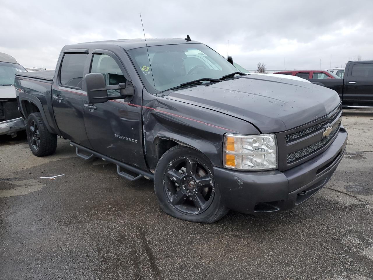 2010 Chevrolet Silverado - Image 4