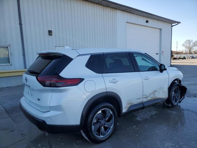  NISSAN ROGUE 2024 White