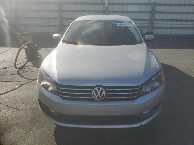 Sedans VOLKSWAGEN PASSAT 2015 tan