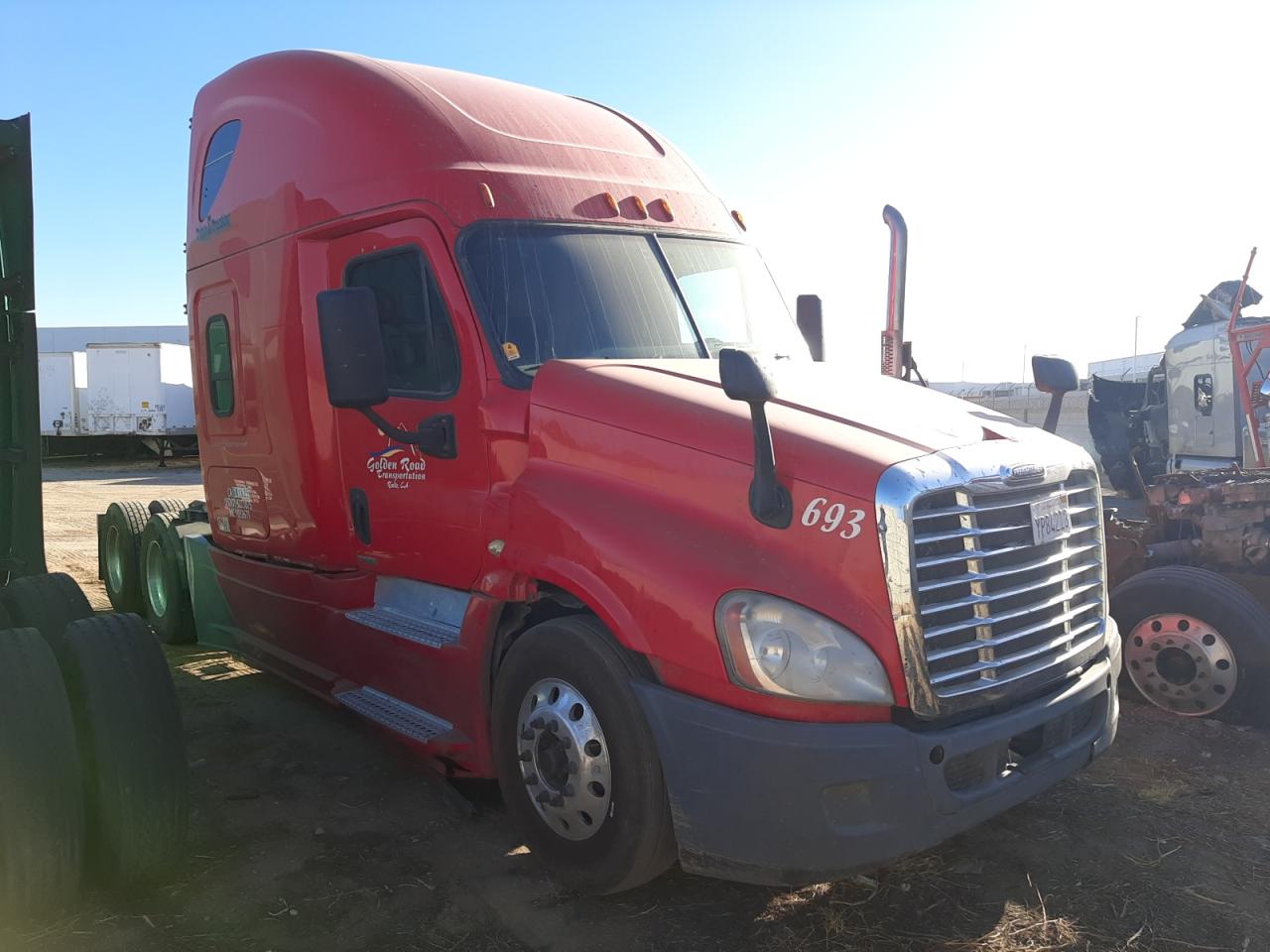 2015 Freightliner Cascadia 125  for Sale in Colton, CA - Side