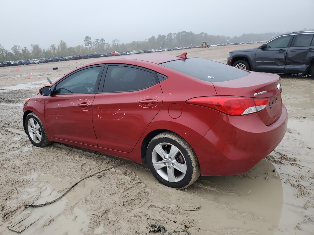 2012 Hyundai Elantra - Image 2