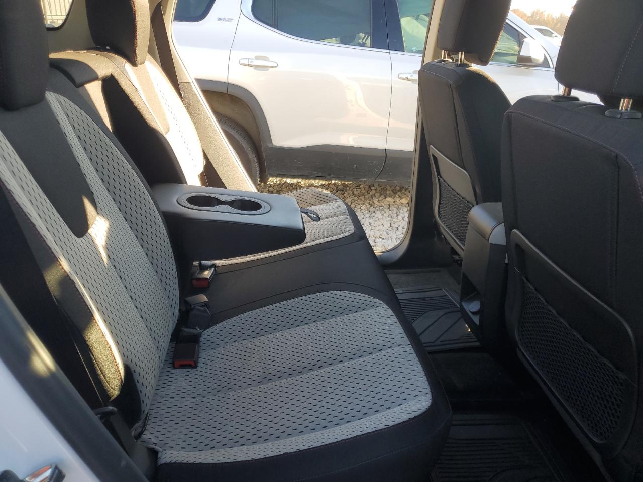 2014 GMC Terrain - Image 11