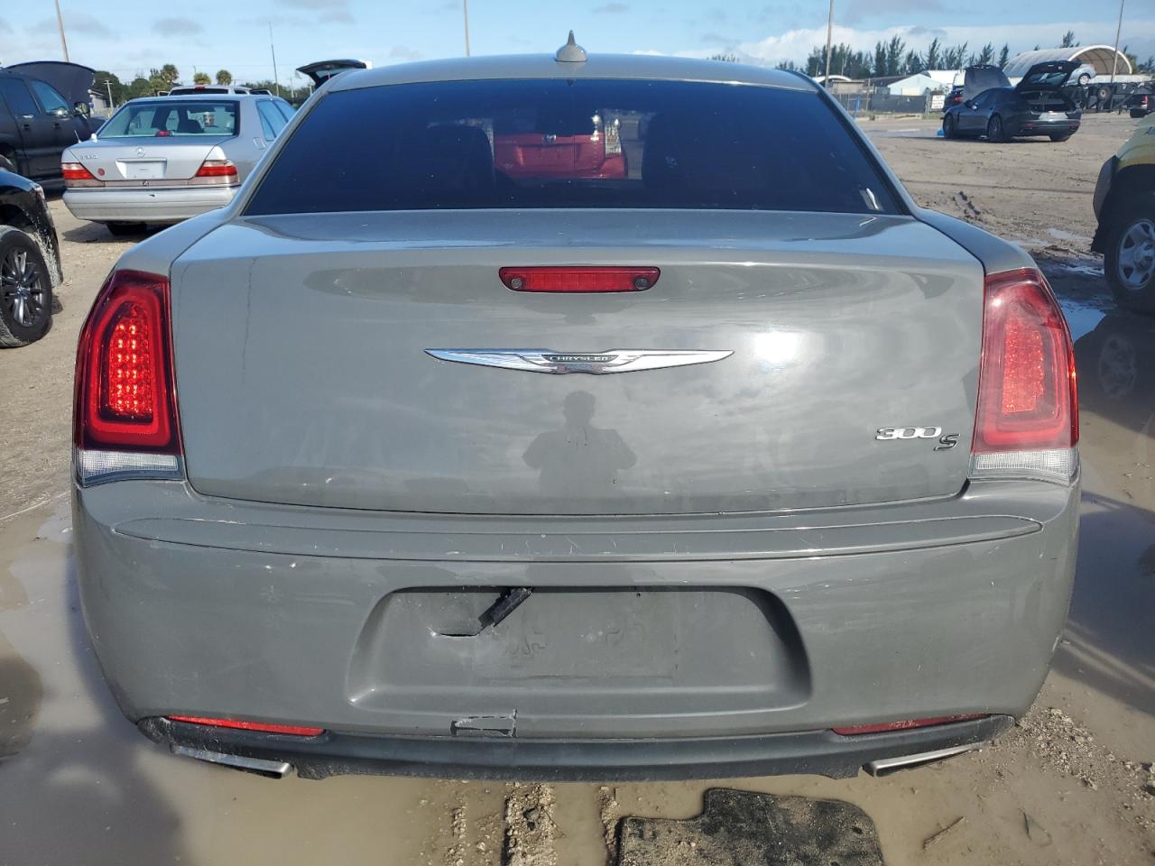 VIN 2C3CCABG4KH559557 2019 CHRYSLER 300 no.6