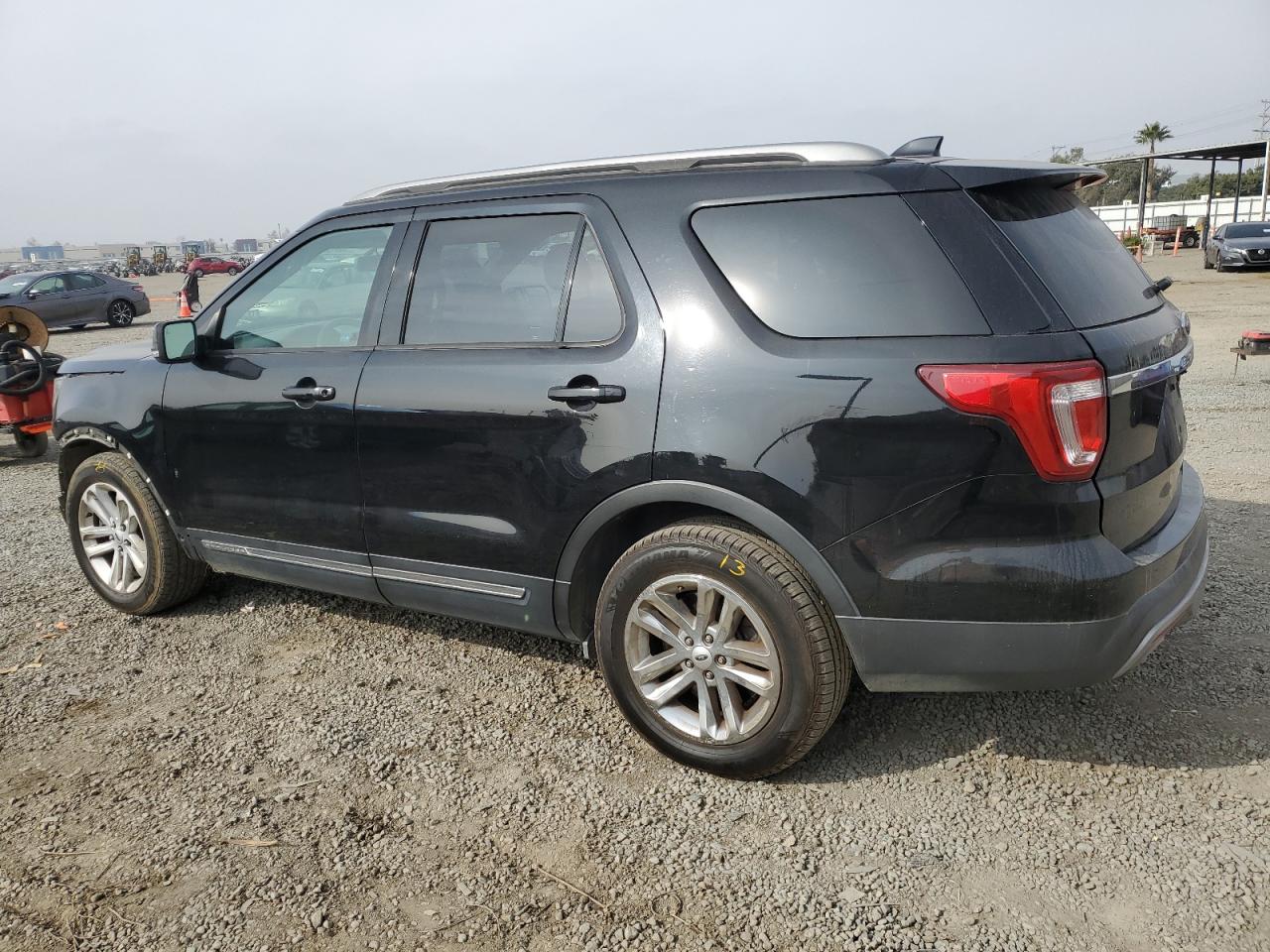 VIN 1FM5K7D86HGD14517 2017 FORD EXPLORER no.2