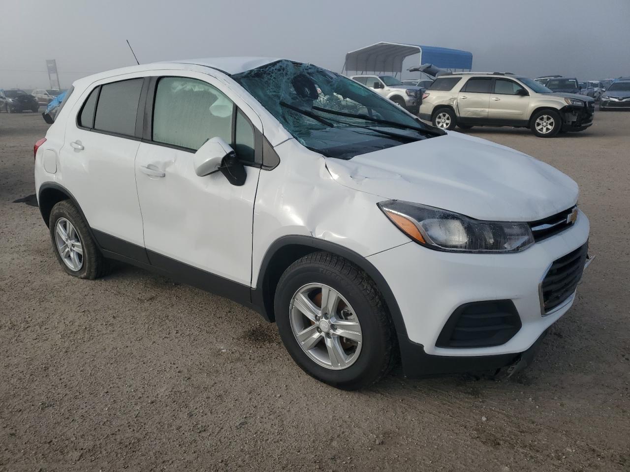 VIN 3GNCJKSB0LL167168 2020 CHEVROLET TRAX no.4