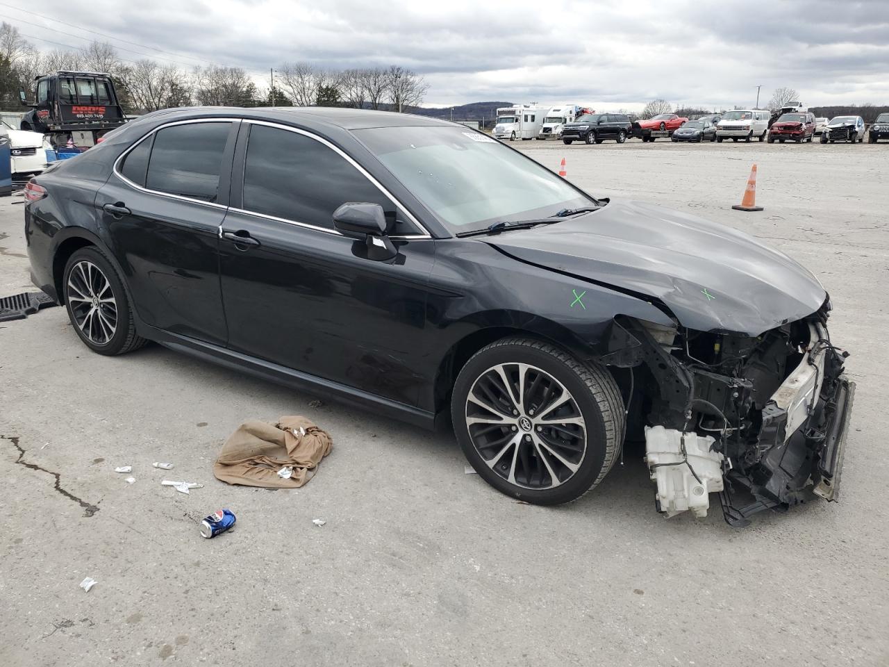 2018 Toyota Camry - Image 4