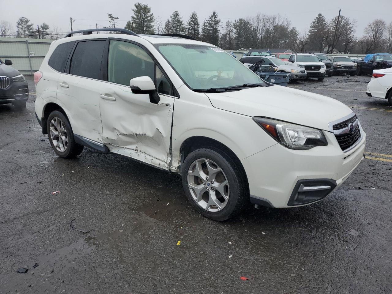 VIN JF2SJAWC5HH552072 2017 SUBARU FORESTER no.4