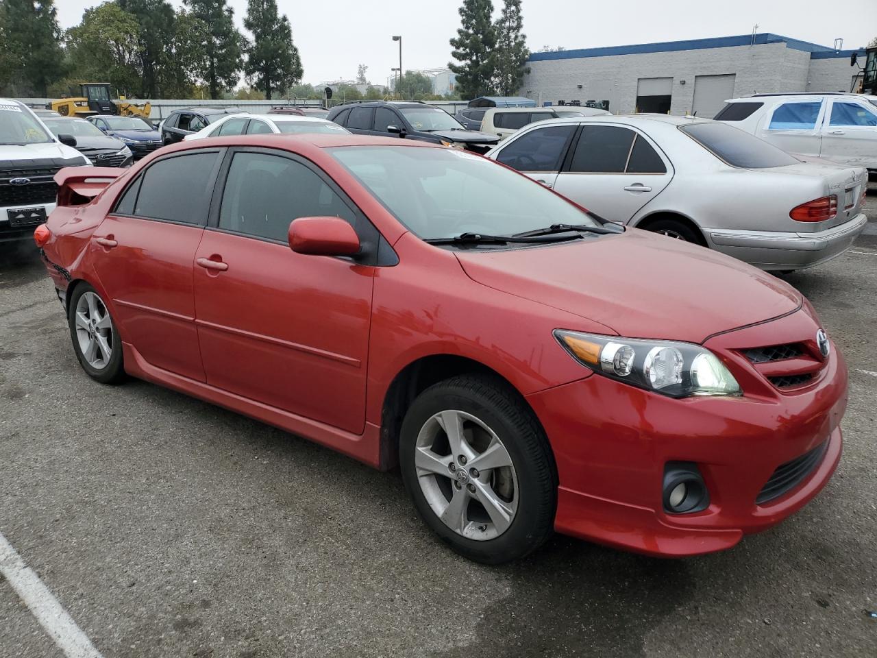 VIN 2T1BU4EE9DC017285 2013 TOYOTA COROLLA no.4