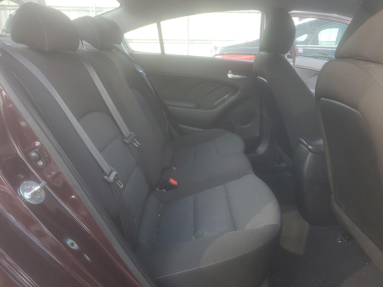2018 Kia Forte - Image 10
