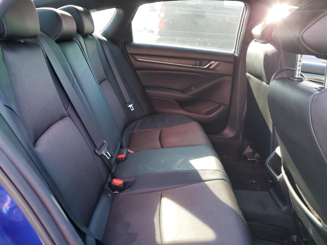 2018 Honda Accord - Image 11
