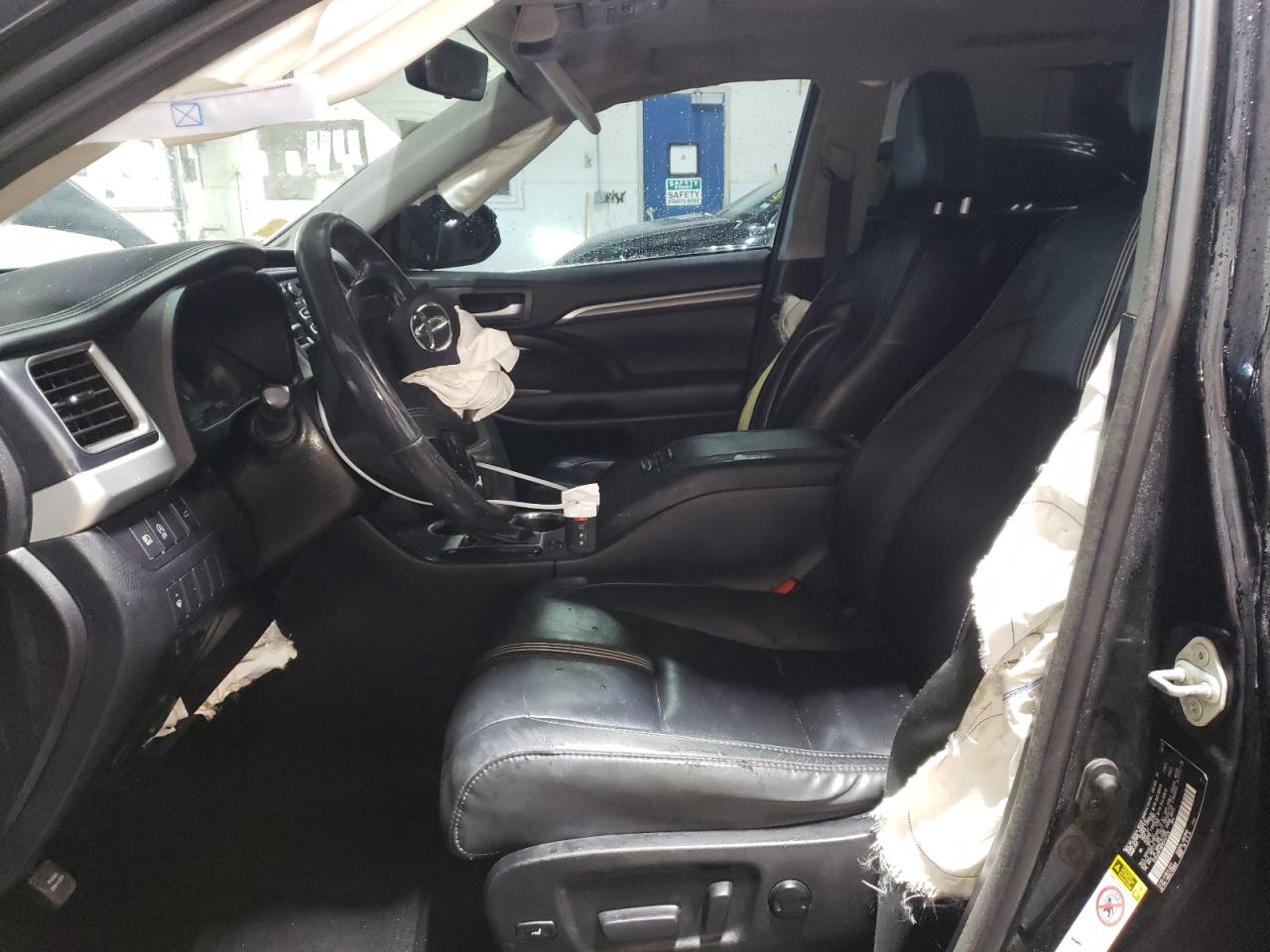 2017 Toyota Highlander - Image 7