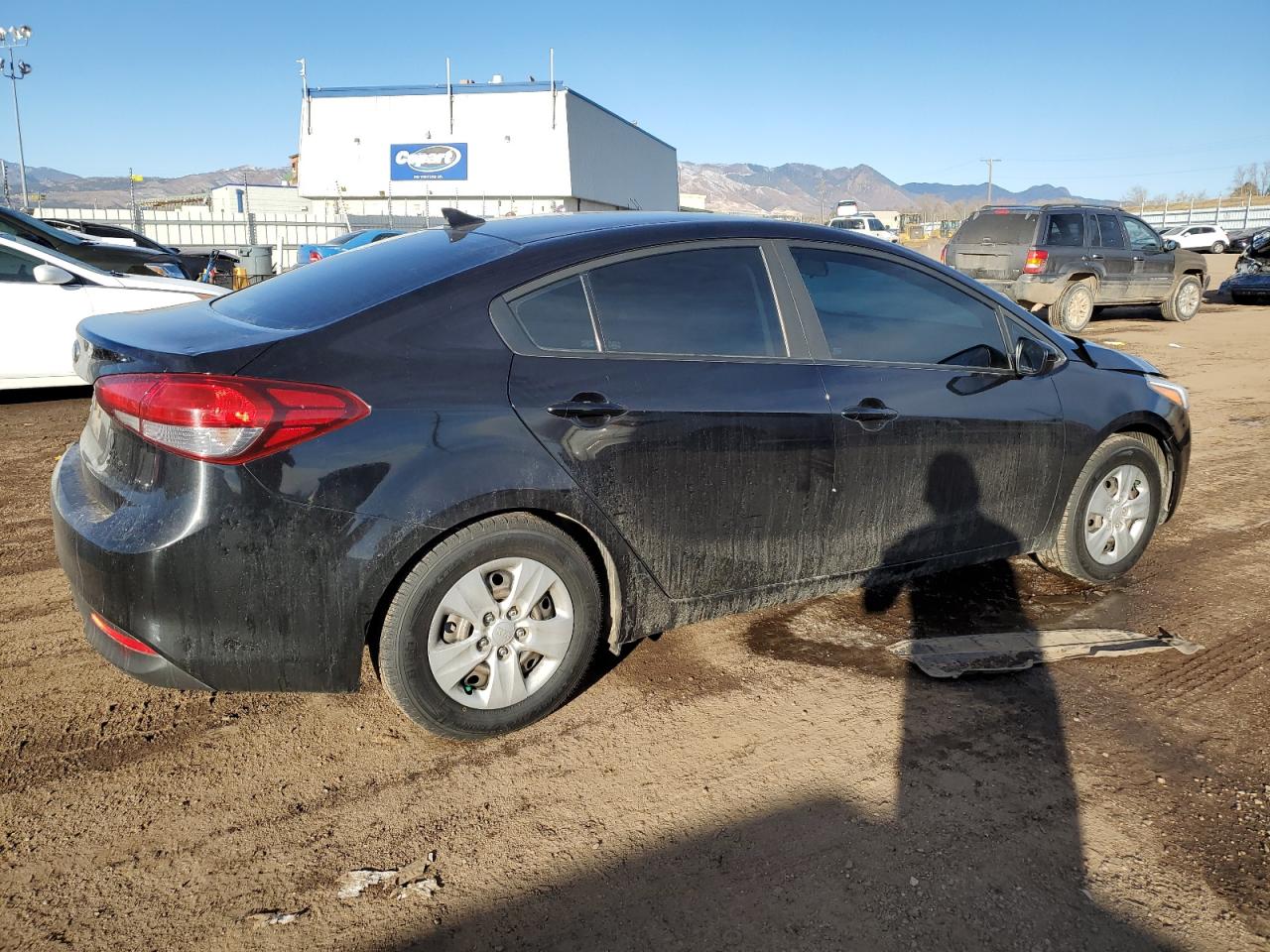 VIN 3KPFK4A7XJE169149 2018 KIA FORTE no.3