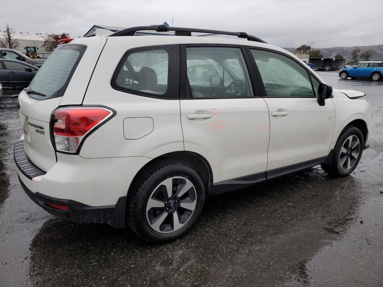 VIN JF2SJABC7HH438497 2017 SUBARU FORESTER no.3