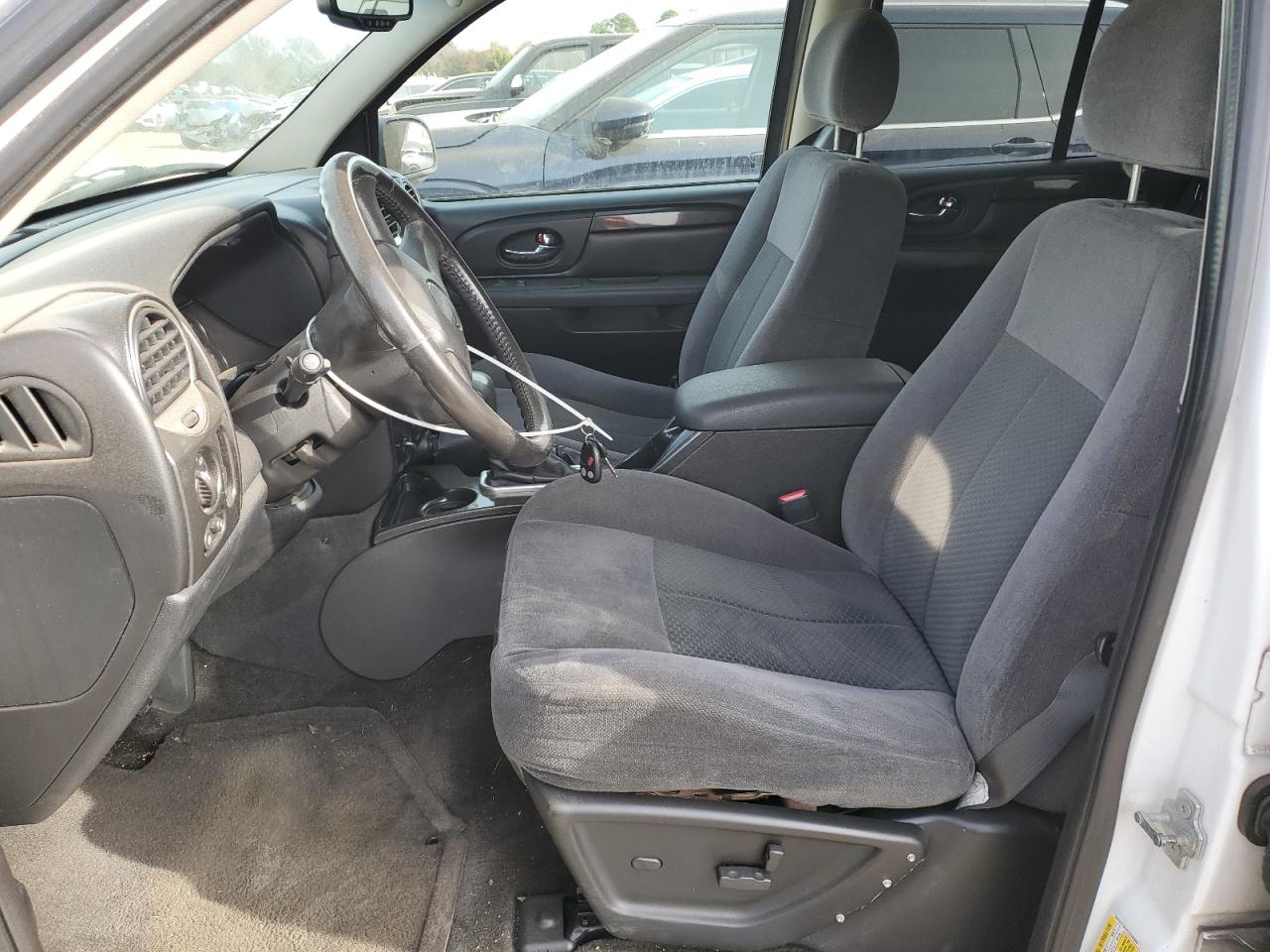 2007 GMC Envoy - Image 7