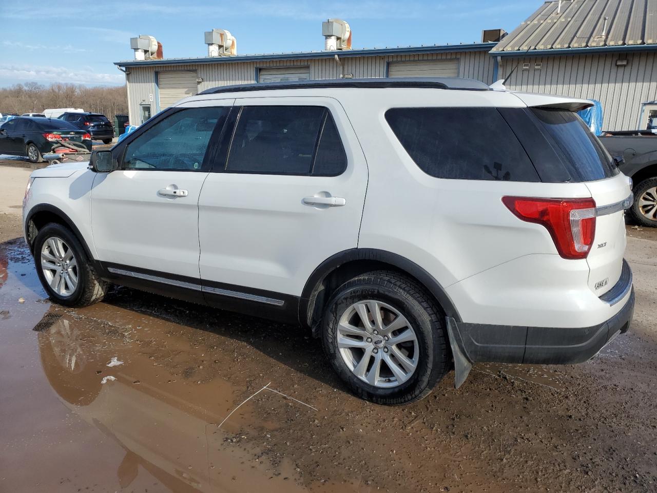 VIN 1FM5K8D82JGB03035 2018 FORD EXPLORER no.2