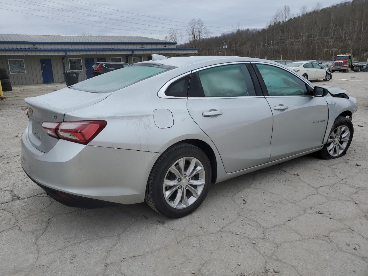 2020 Chevrolet Malibu - Image 3
