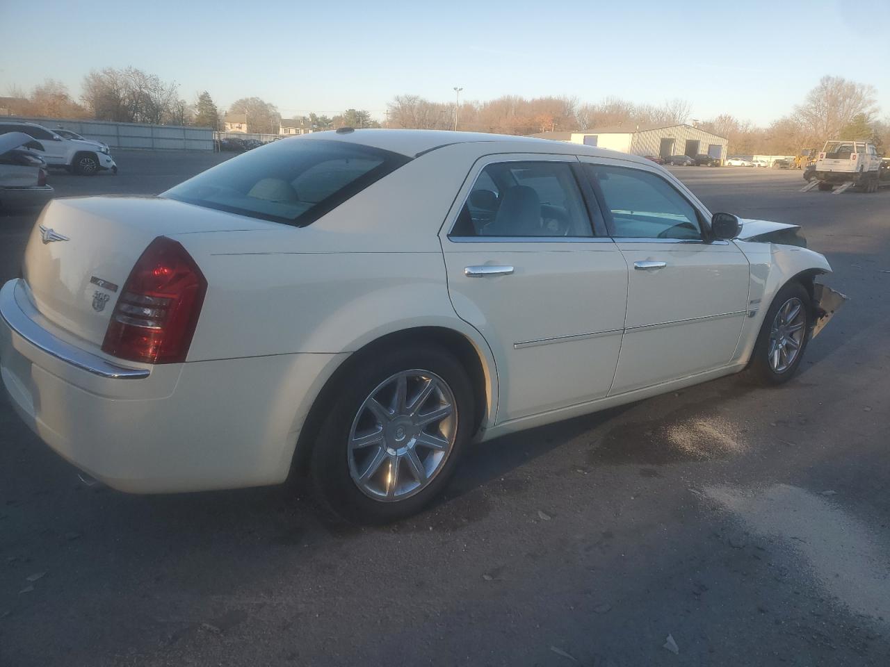 2006 Chrysler 300 - Image 3