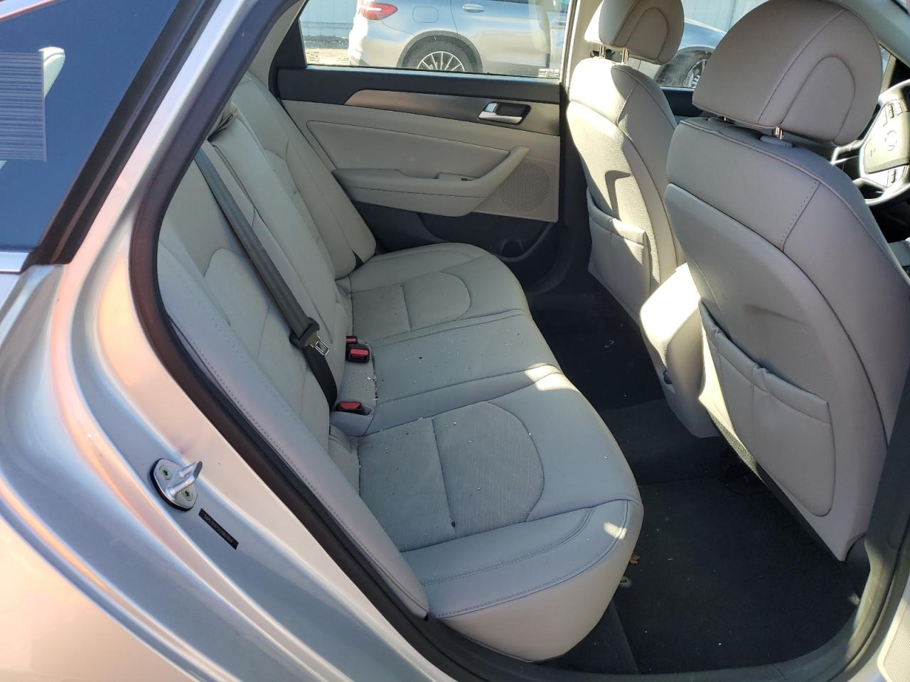2015 Hyundai Sonata - Image 10