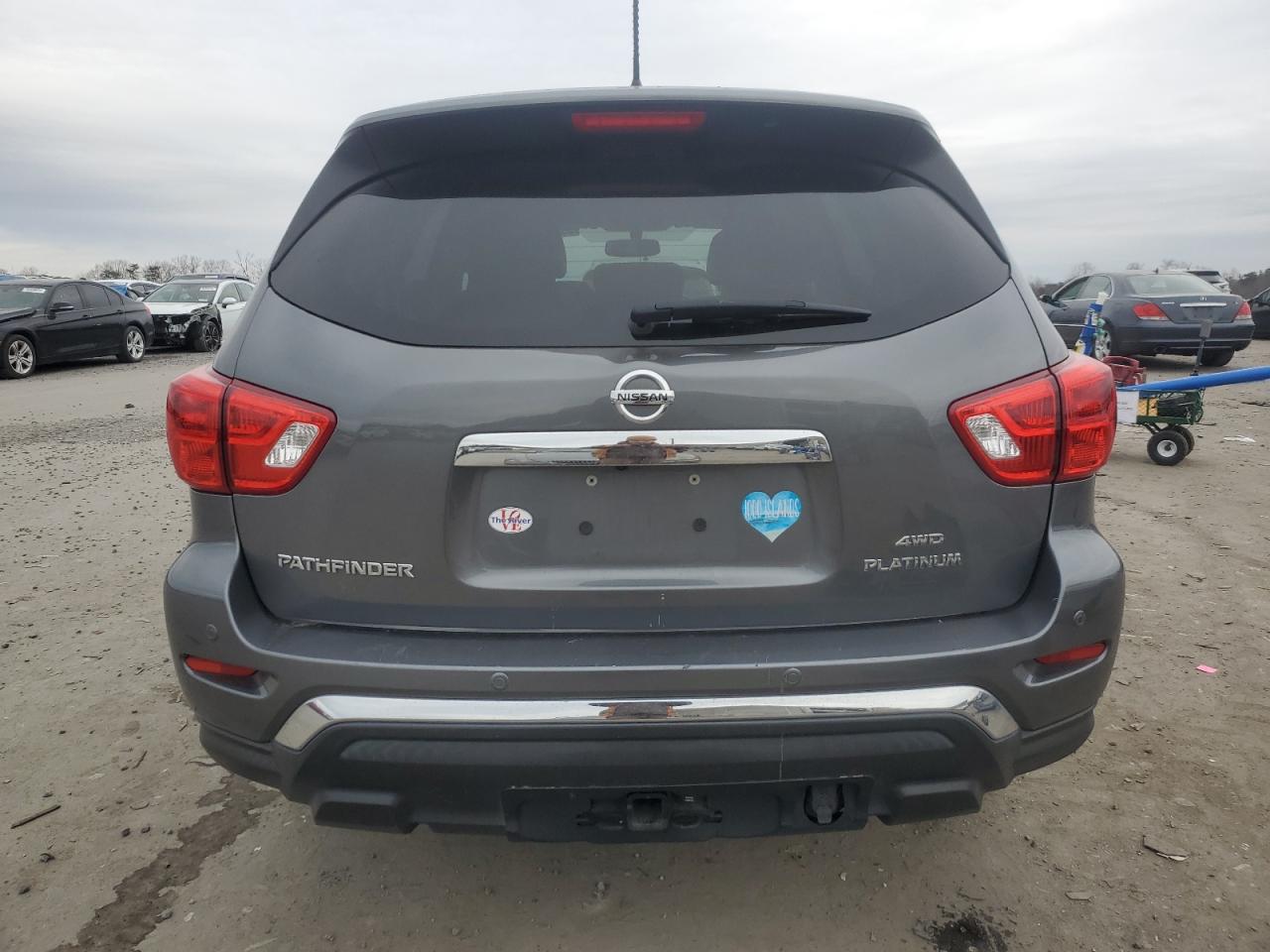 2018 Nissan Pathfinder S VIN: 5N1DR2MM0JC649437 Lot: 85010004