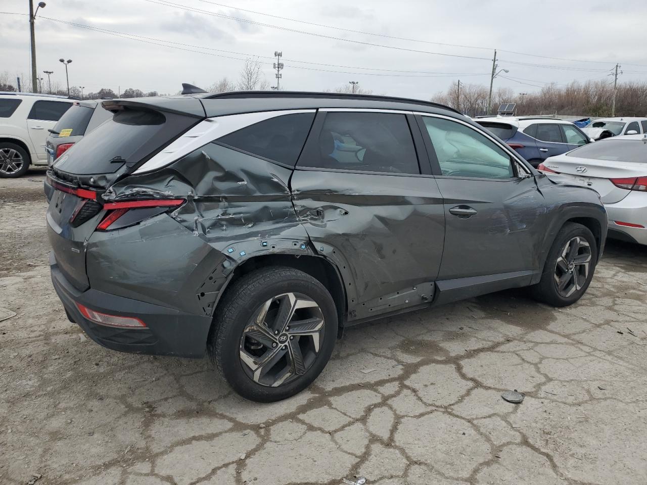 2022 Hyundai Tucson - Image 3