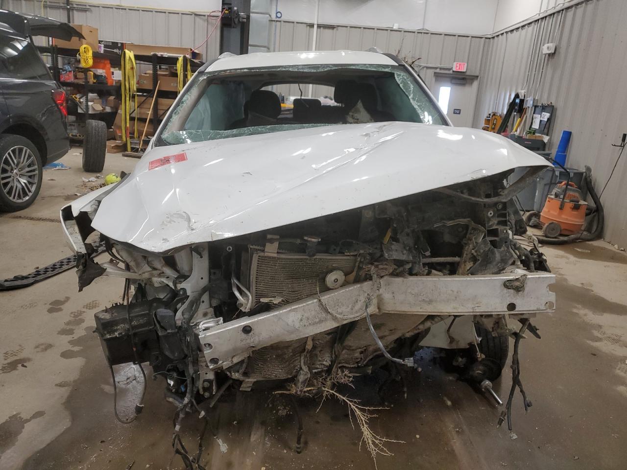 2019 Nissan Pathfinder - Image 5