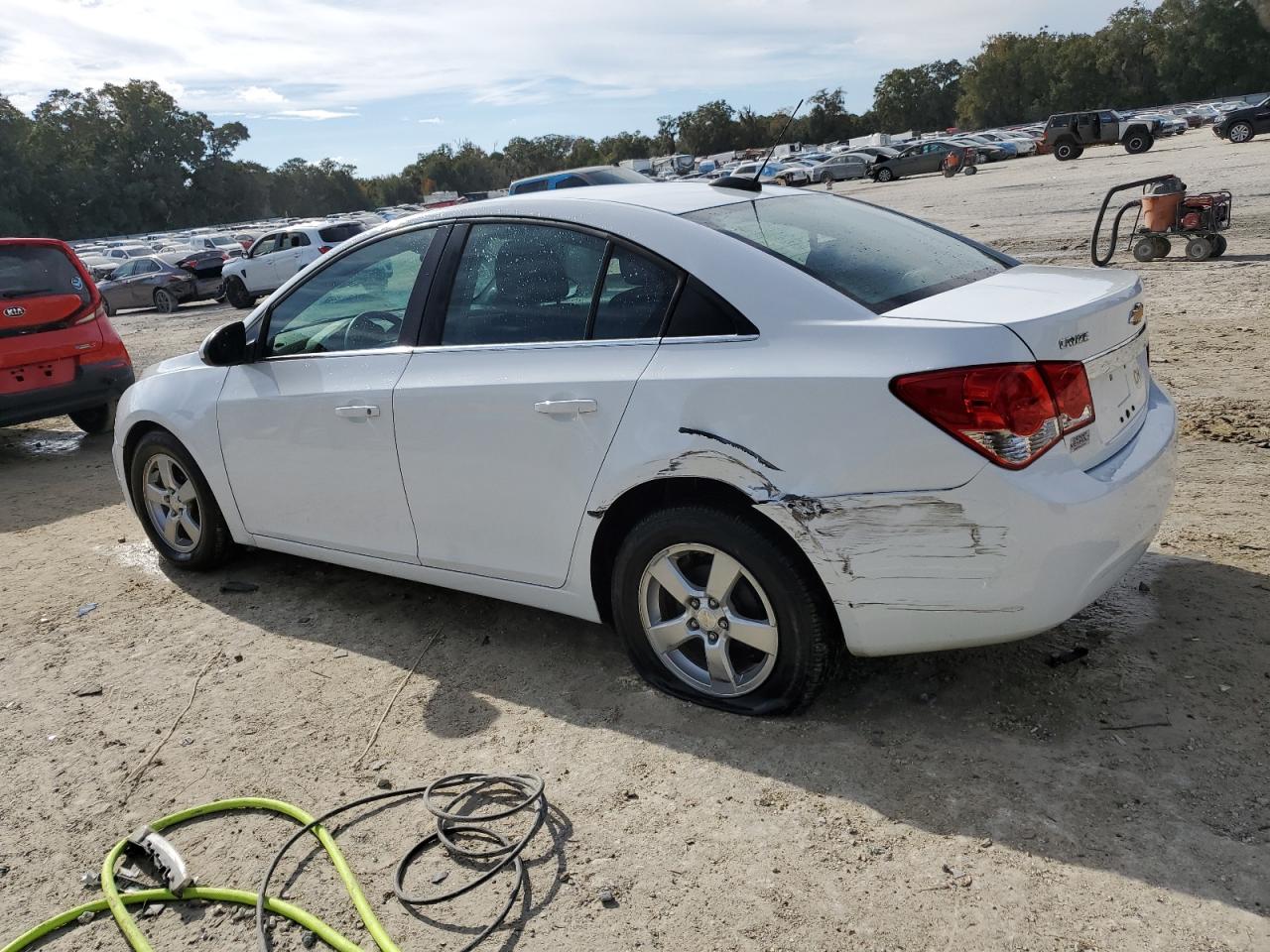 2016 Chevrolet Cruze - Image 2