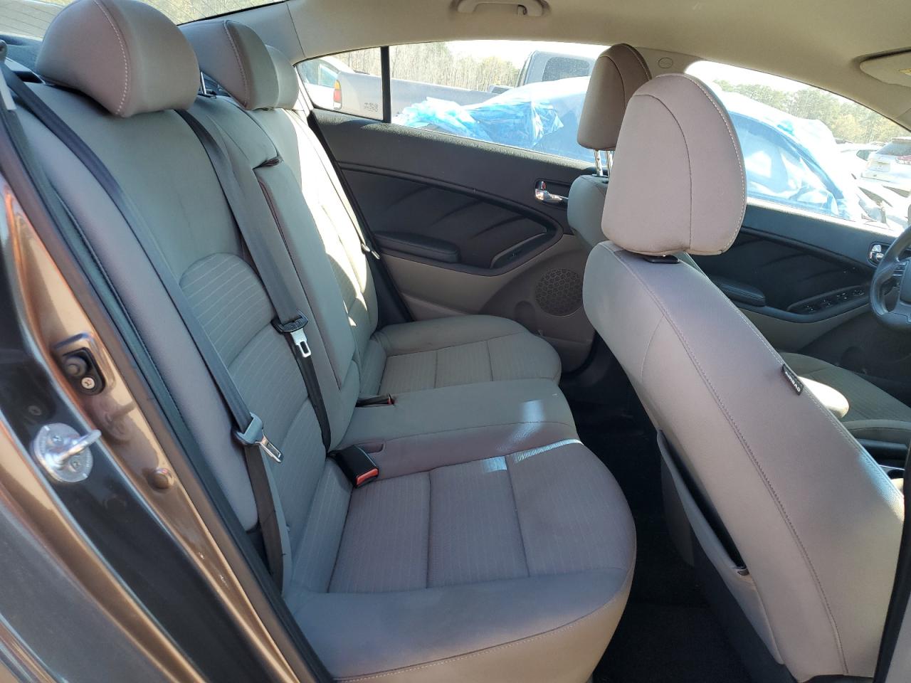2014 Kia Forte - Image 10