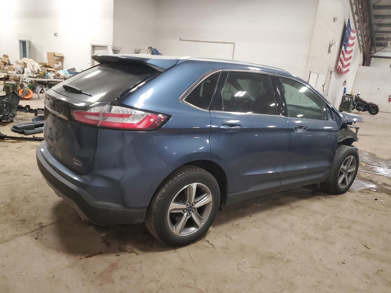 2019 Ford Edge - Image 3
