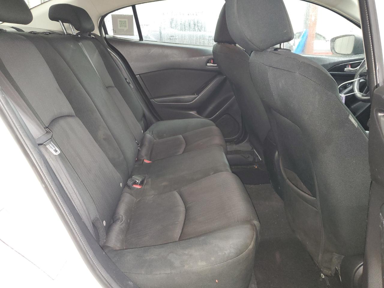2015 Mazda 3 - Image 10