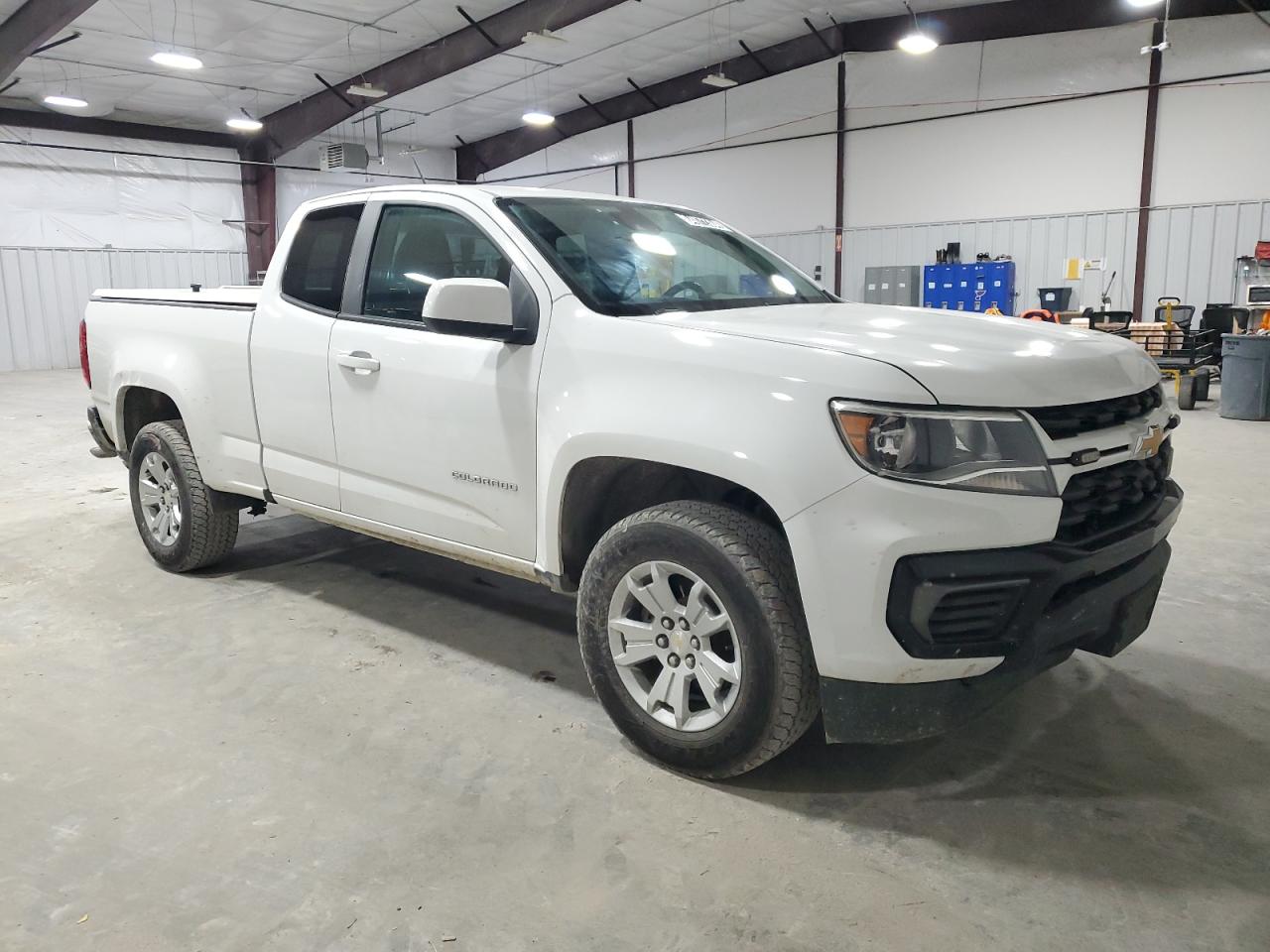 VIN 1GCHSCEA1M1227312 2021 CHEVROLET COLORADO no.4