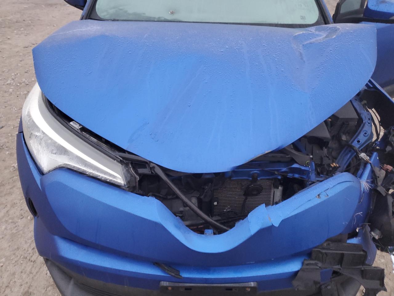2018 Toyota C-HR - Image 12