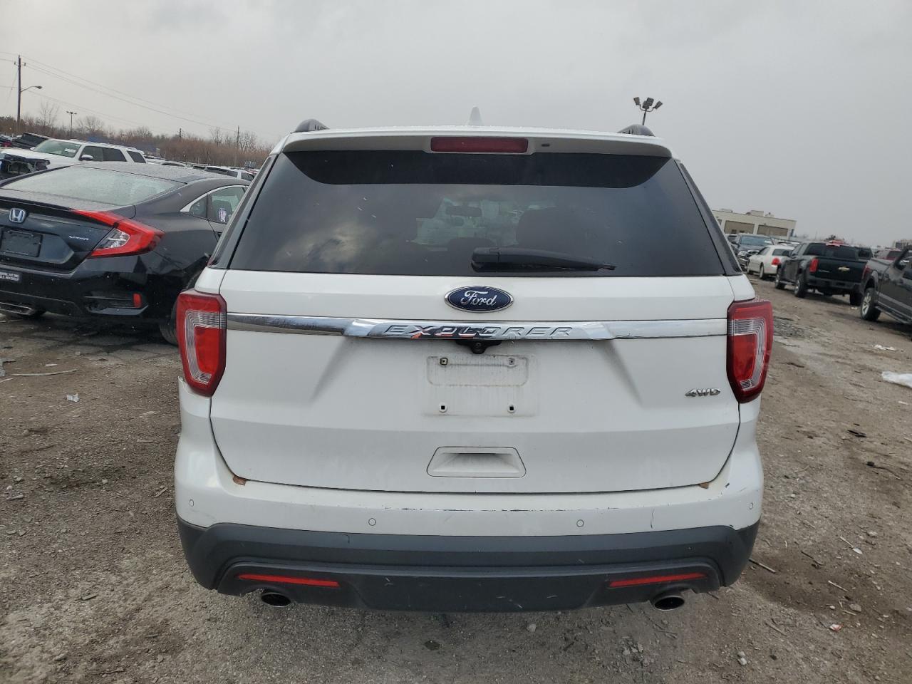 2016 Ford Explorer - Image 6