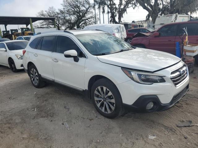  SUBARU OUTBACK 2018 Белы