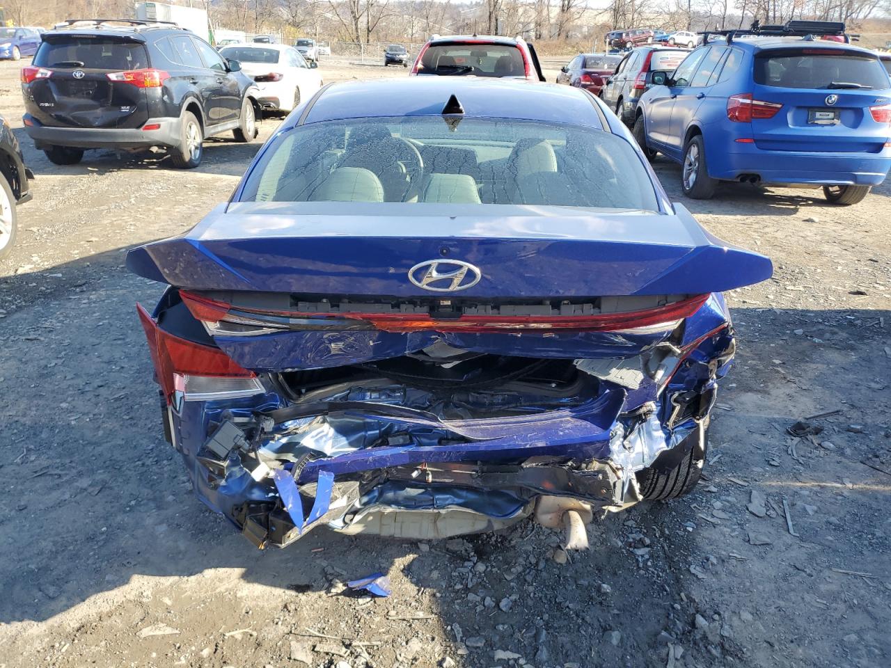 2023 Hyundai Elantra - Image 6