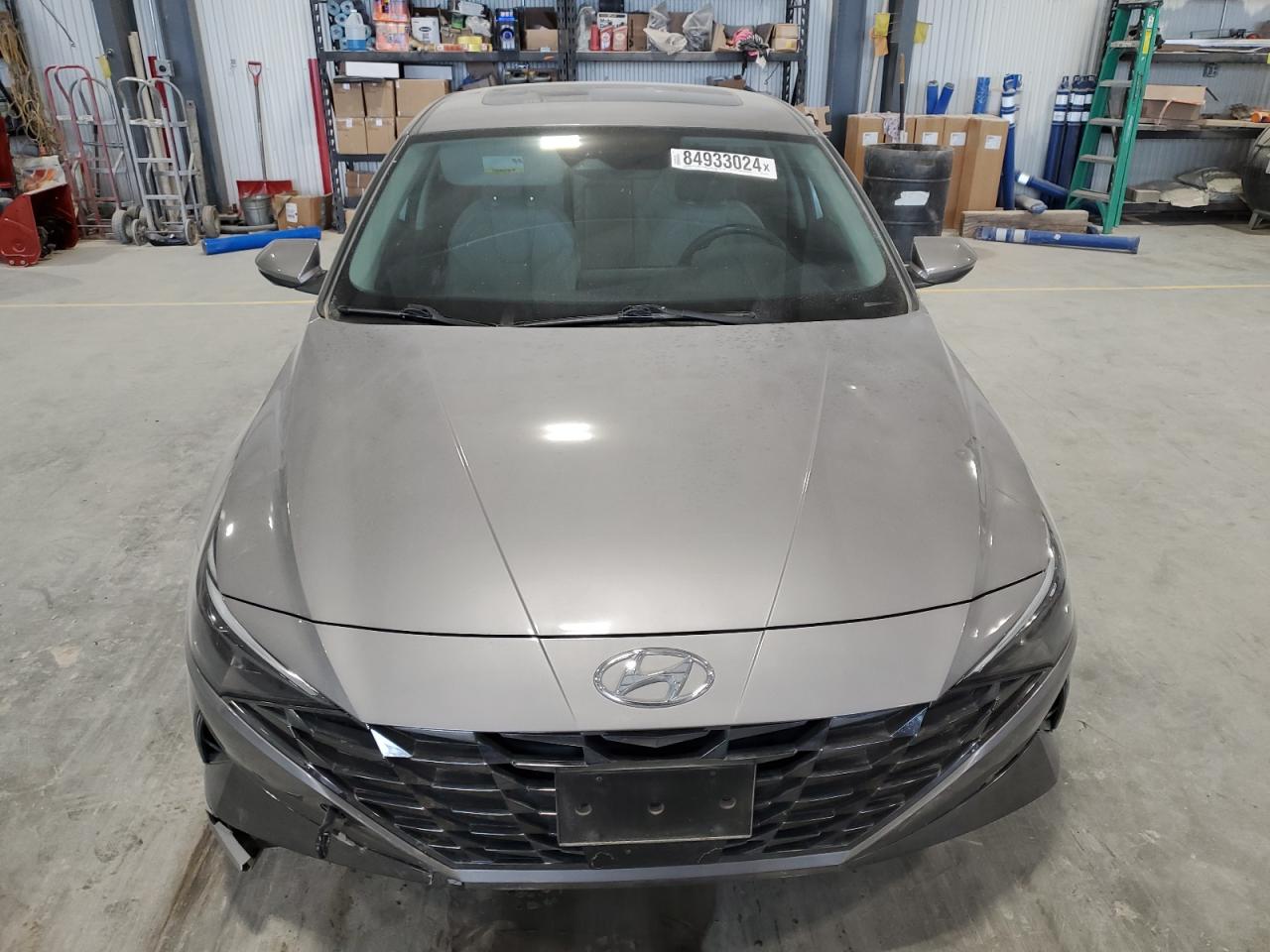 2023 Hyundai Elantra - Image 5