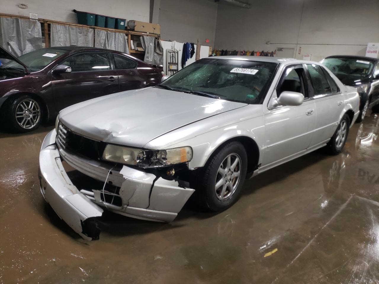 2002 Cadillac Seville Sts for Sale in Elgin, IL - Front End