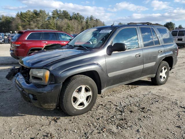 2005 Chevrolet Trailblazer Ls zu verkaufen in Mendon, MA - Front End