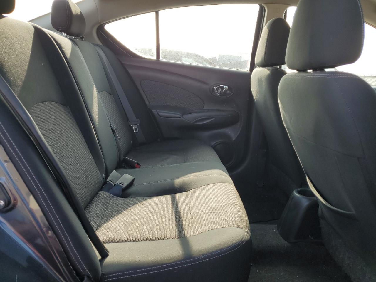 2015 Nissan Versa - Image 10