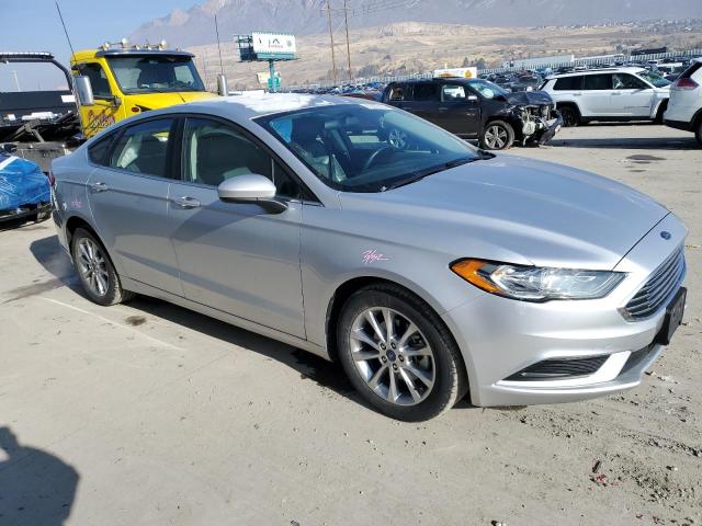  FORD FUSION 2017 Srebrny