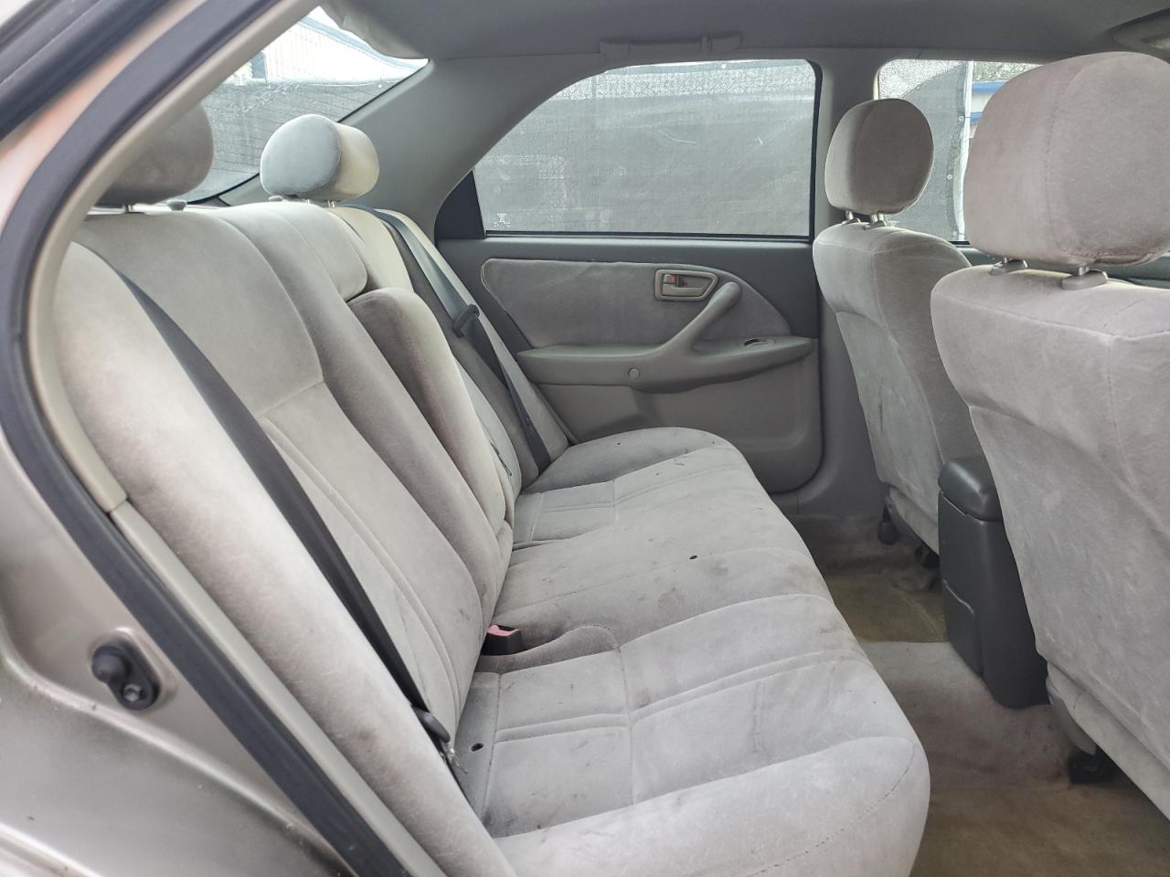 1999 Toyota Camry - Image 10