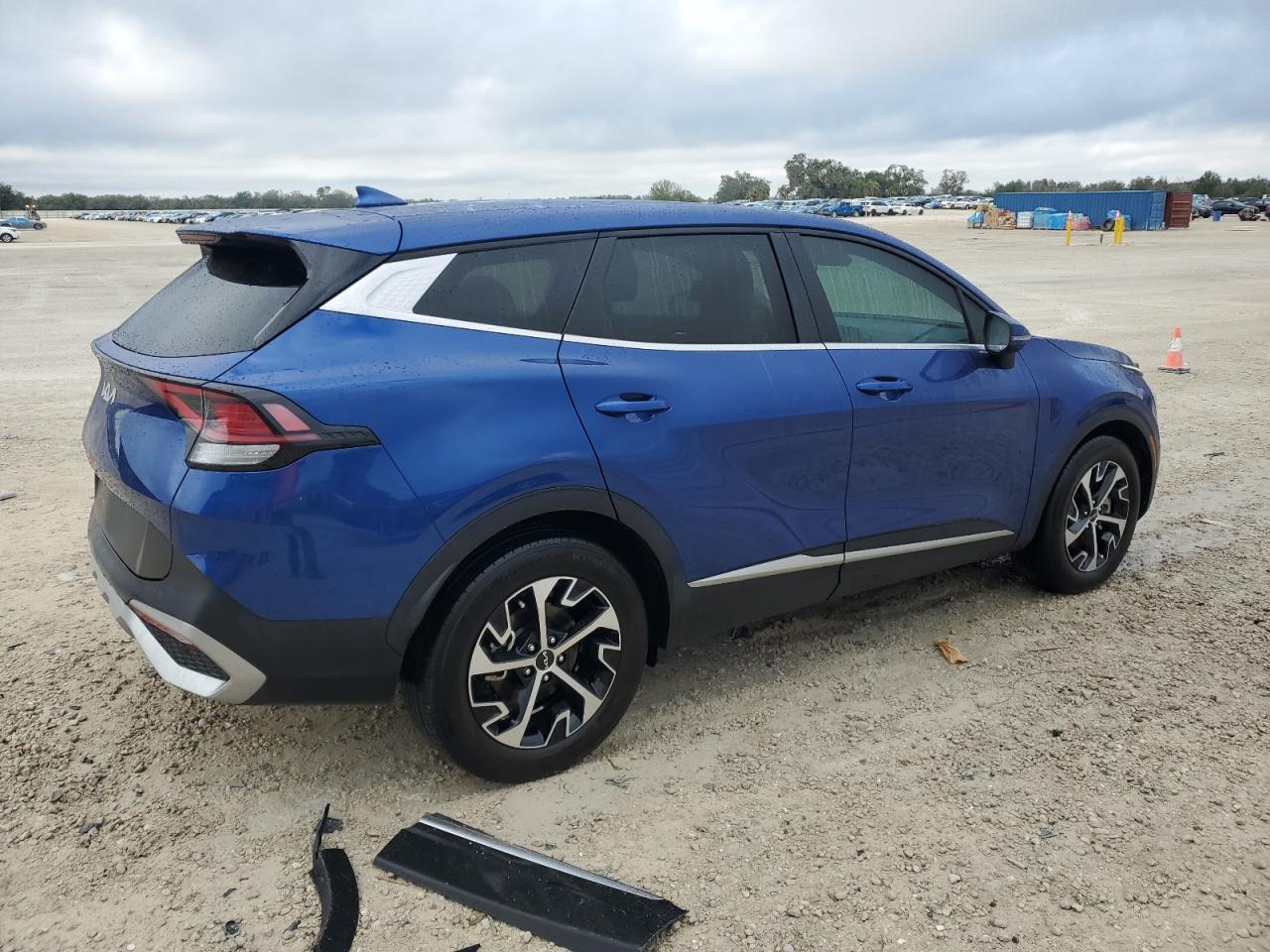2023 Kia Sportage - Image 3