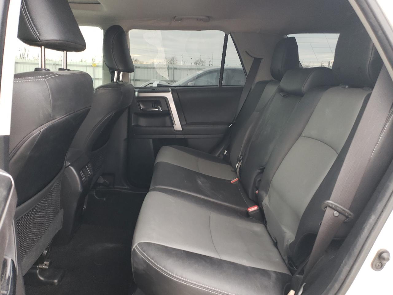 2021 Toyota 4Runner - Image 11