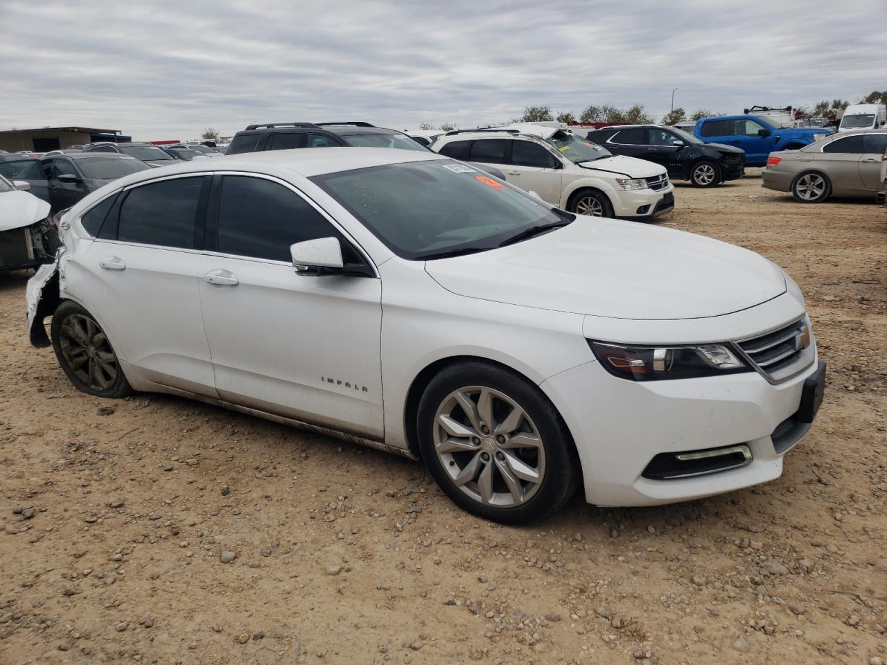 VIN 1G1105SA9JU131485 2018 CHEVROLET IMPALA no.4