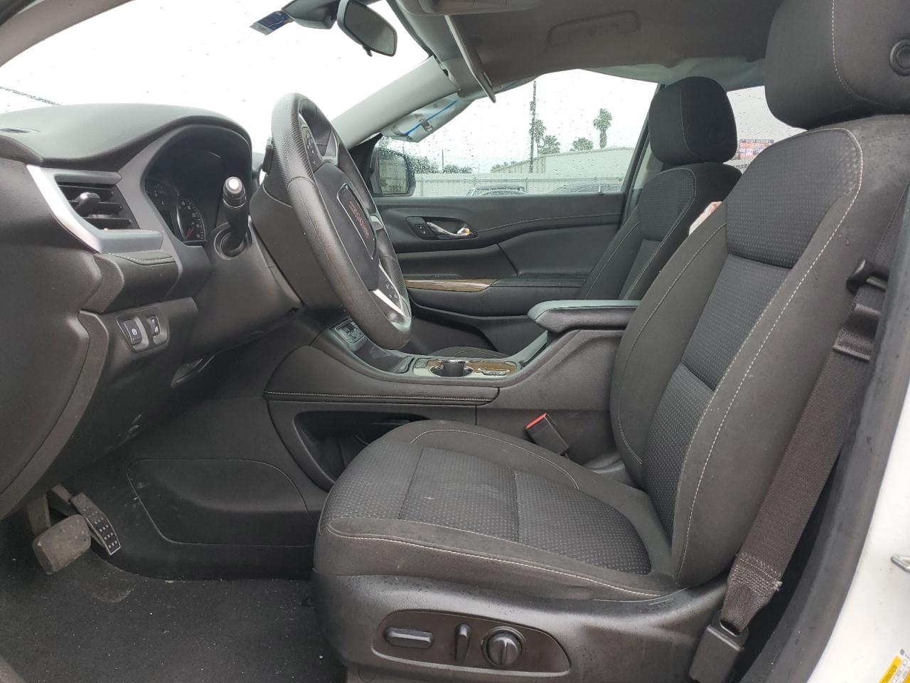 2021 GMC Acadia - Image 7